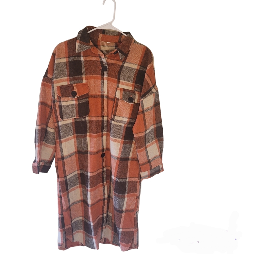 Muriell's Closet plaid brown, tan, & cream shaket. Buttons down with two…